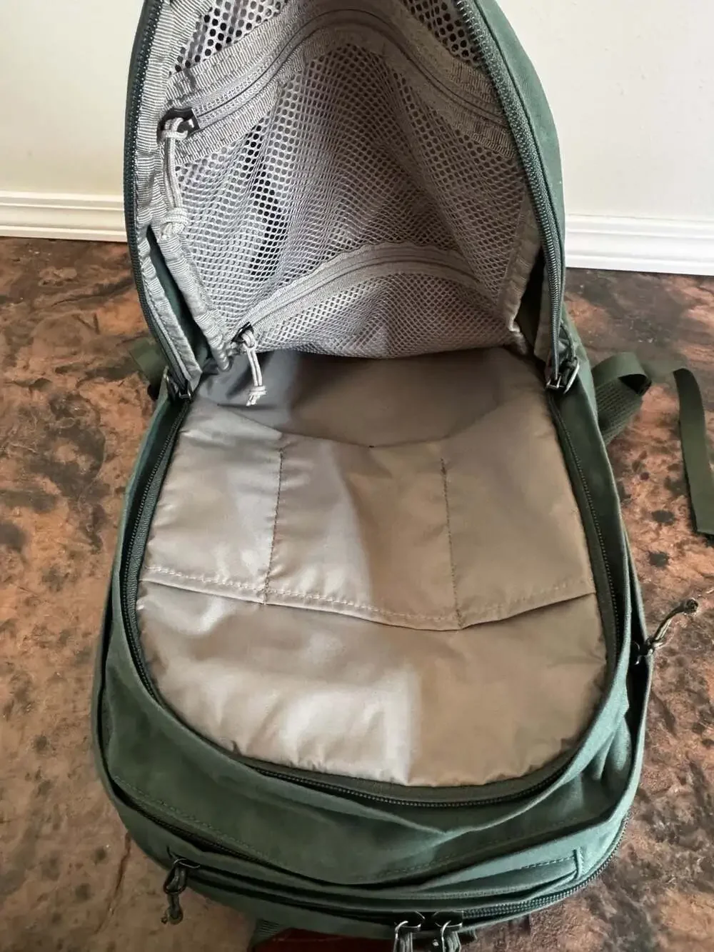 Fjällräven Räven 20 Backpack in Patina (Green)